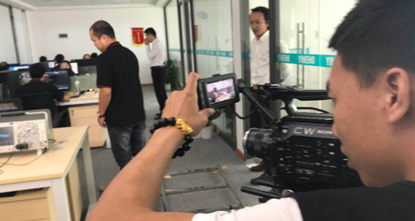 專業的企業宣傳片拍攝攝影機
